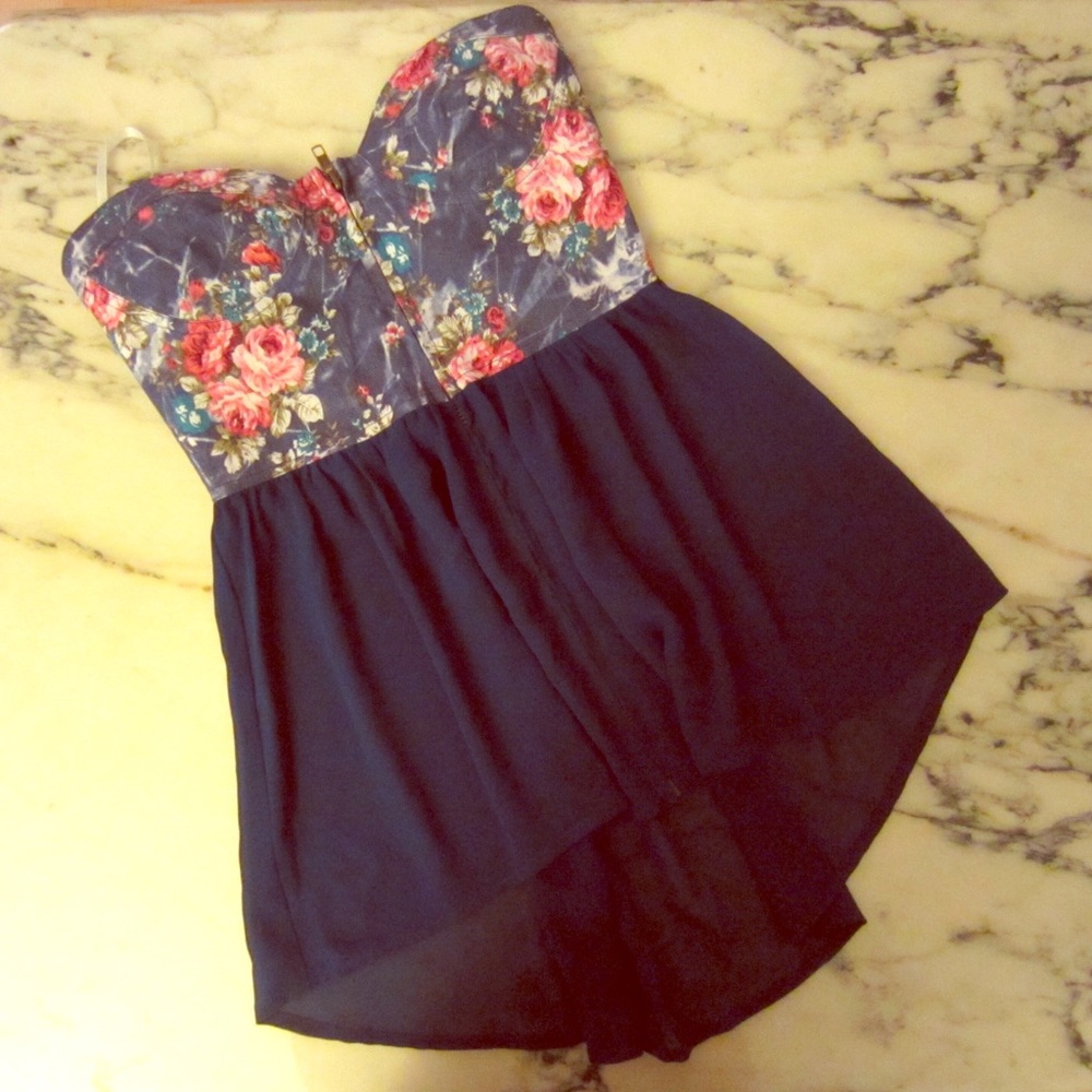 BNWOT Floral Zip Up Tube Top
